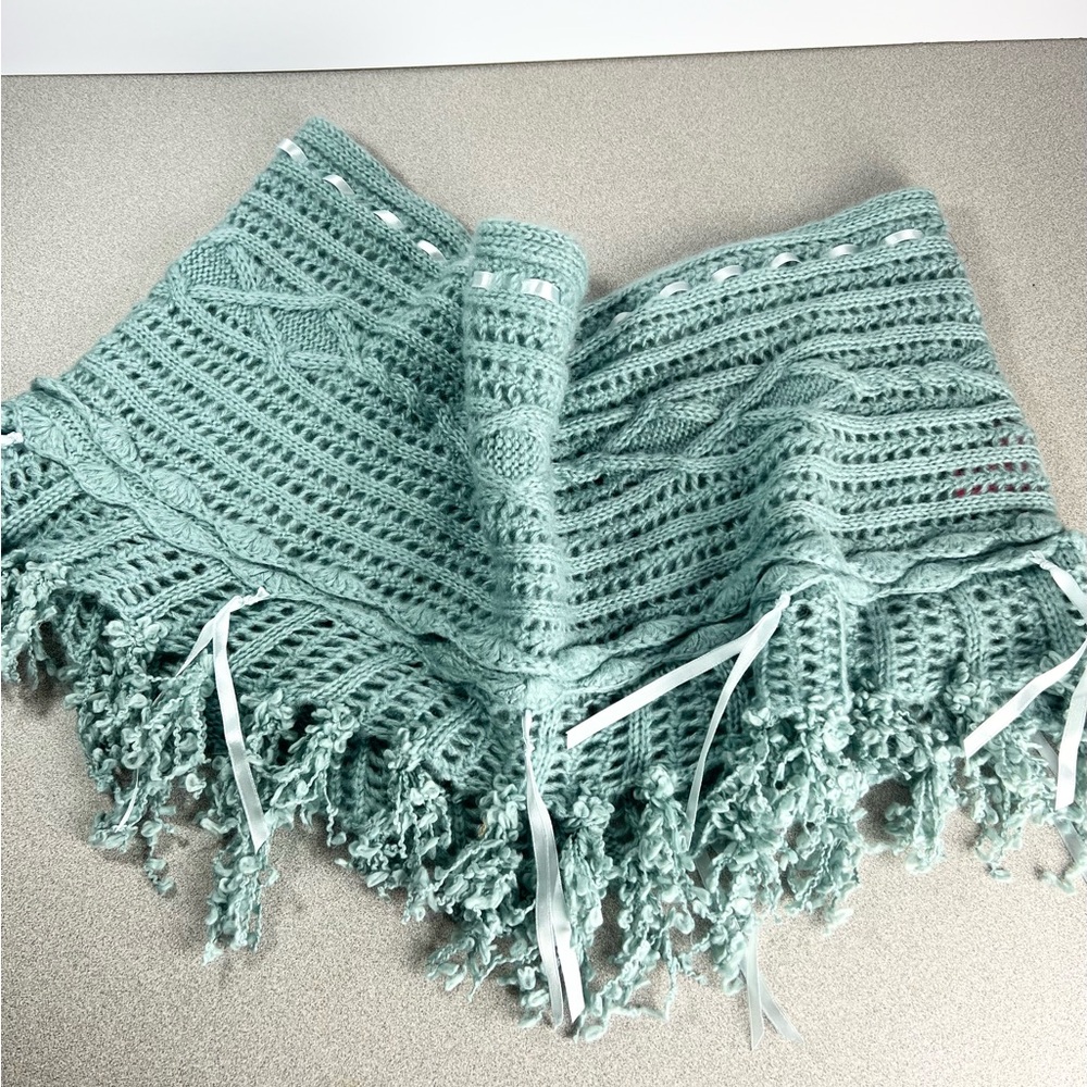 BETSEY JOHNSON Knit Scarf Ribbon Infinity minty green fringe Boho‎ shrug